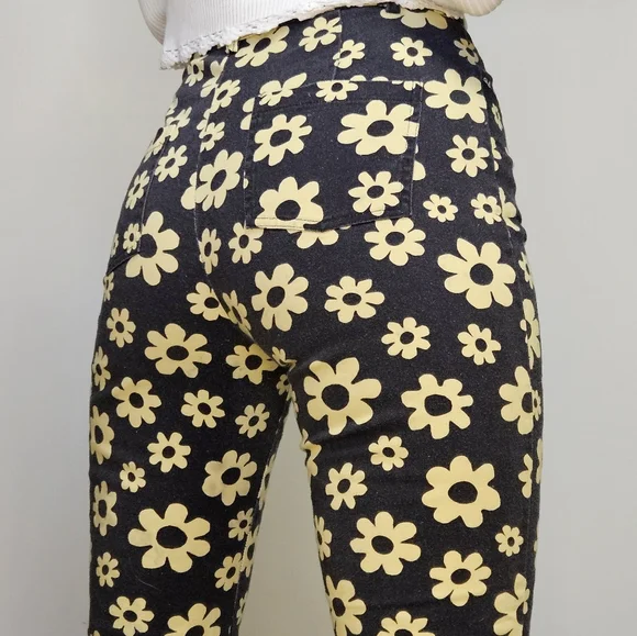 Retro Flower Power Pants - Picture 8 of 10